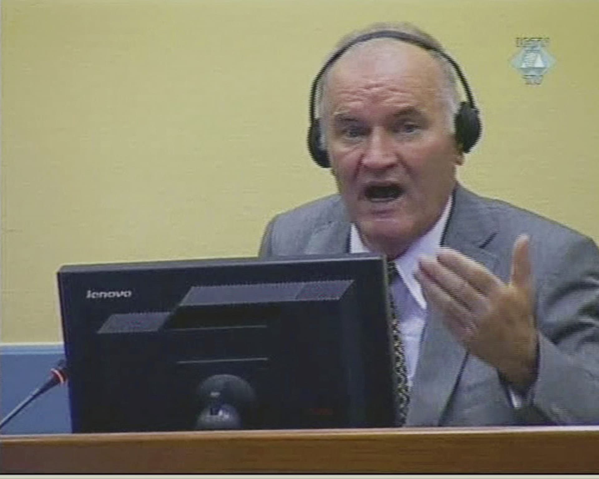Nem nyilatkozott bűnösségéről Ratko Mladics, a bírák ezt a bűnösség tagadásának tekintik