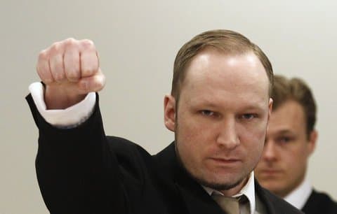 NORVÉG MÉSZÁRLÁS: Egy évvel ezelőtt gyilkolt Anders Behring Breivik