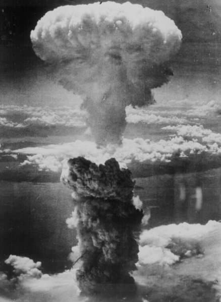 Pozsonyra és Kassára is atombombát készültek dobni!