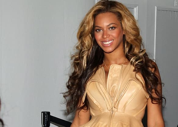 Beyoncé így néz ki smink nélkül