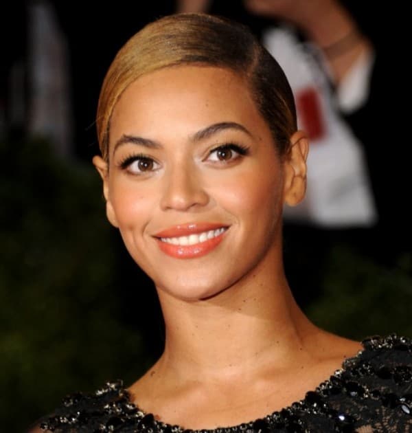 Rekordot döntött a Beyoncé terhességéről szóló poszt