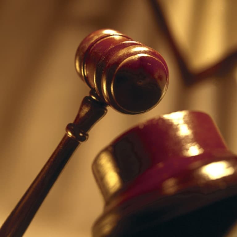 A bíróság döntött a menekült férfi ügyében, aki fiatal lányok előtt maszturbált