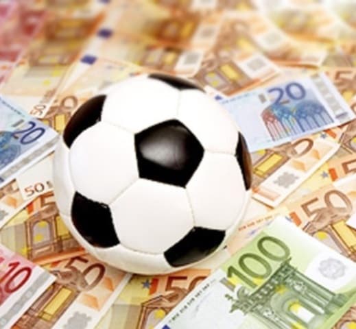 UEFA: Bundázás miatt felfüggesztették a bajnokcsapatot