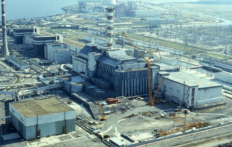 Elkészült az új csernobili szarkofág, elkezdték ráhelyezni a sérült blokkra