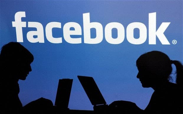 A Facebook elismerte, hogy kínai cégekkel osztotta meg felhasználói adatait