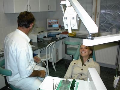 ÉSZMEGÁLL: Betört a fogorvosi rendelőbe és kihúzta egy páciens 13 fogát!