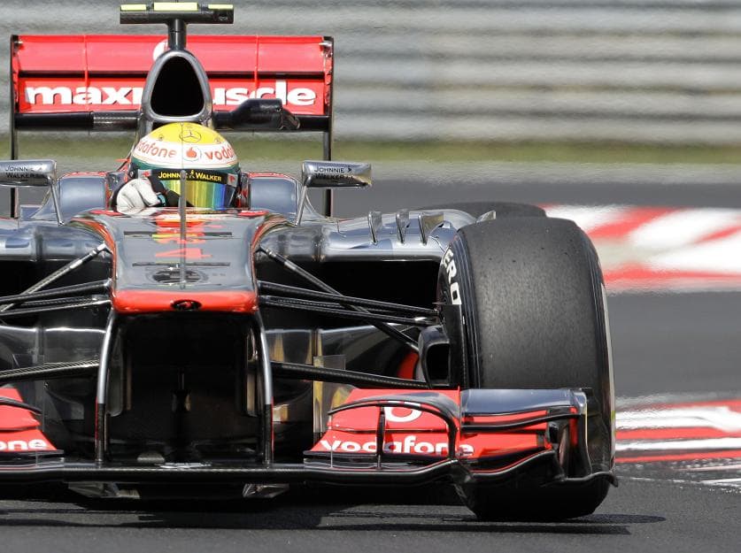 Kínai Nagydíj: Lewis Hamilton tarolt az első szabadedzésen