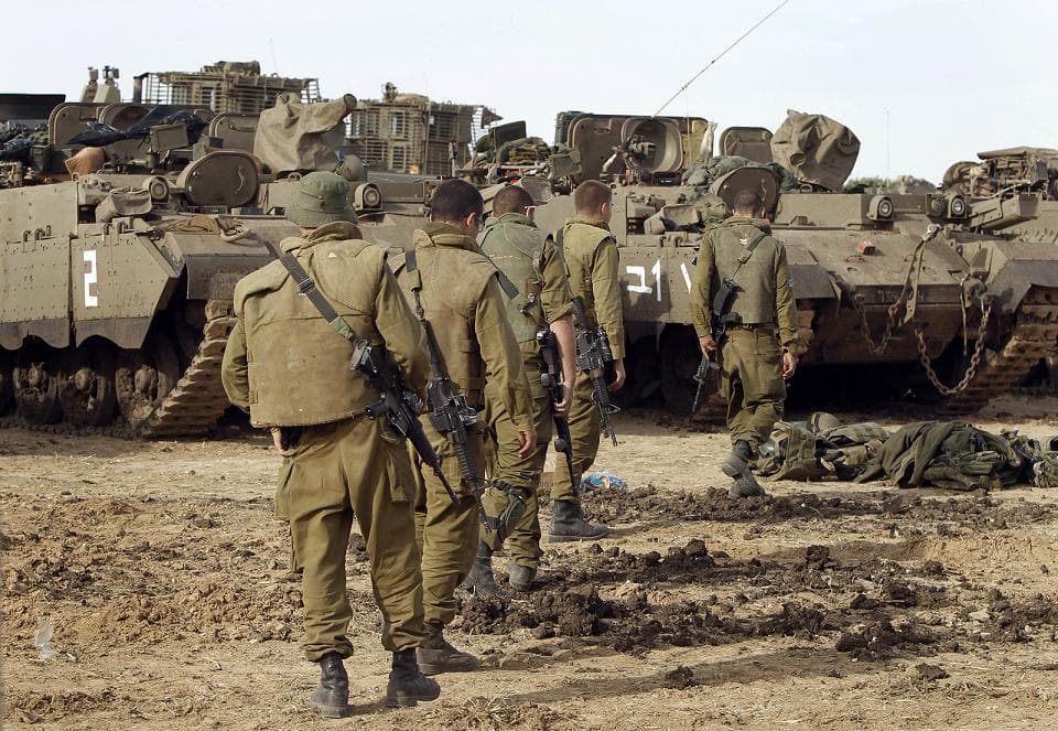 Életbe lépett a tűzszünet Izrael és a Hamász között