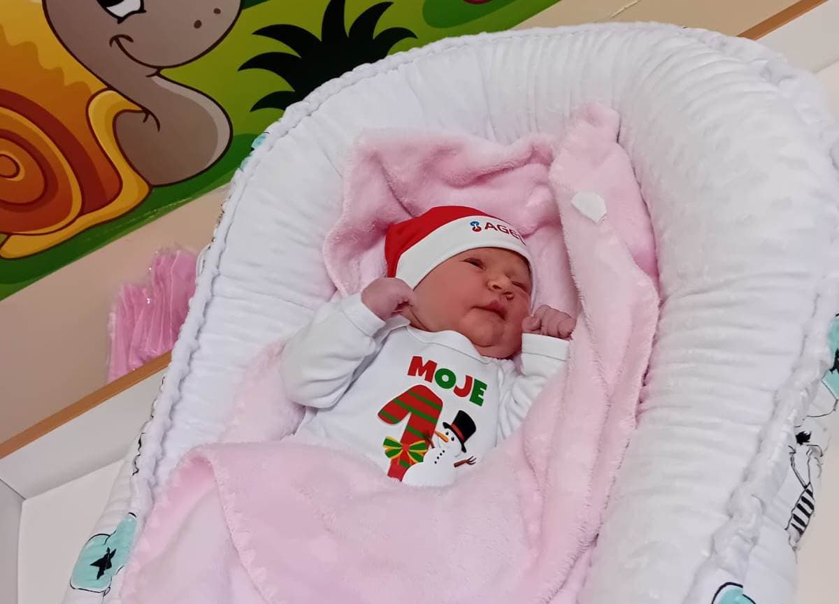 Megszületett az első újévi baba Komáromban!