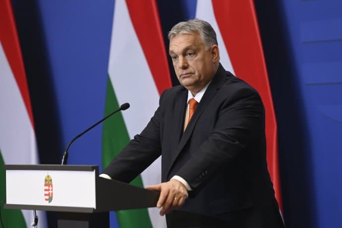 Orbán Viktor „senki földjének” nevezte Ukrajnát, erre Dnyipro polgármestere utált „ribancarcúnak” minősítette őt...