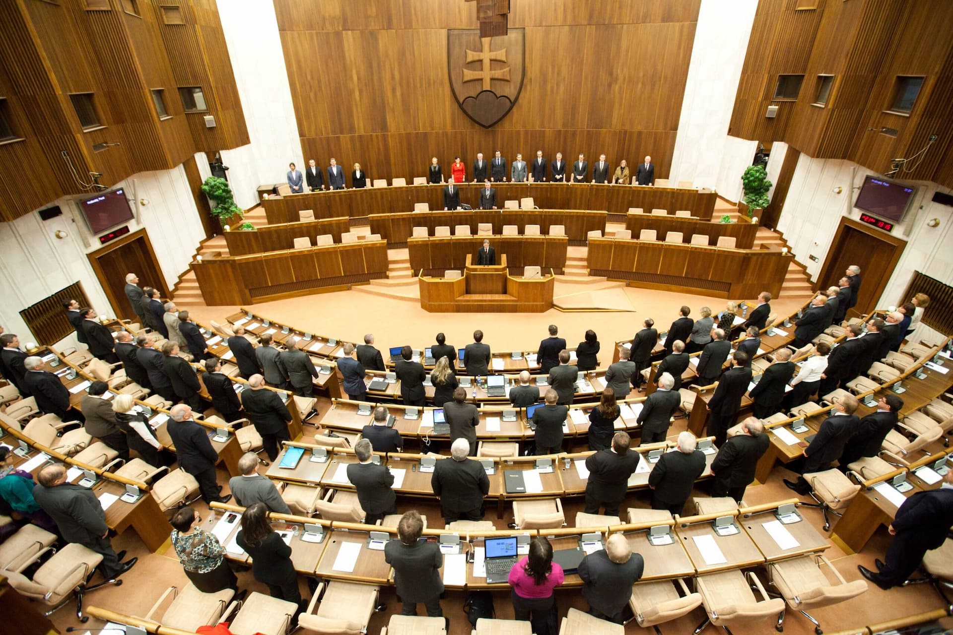 Jövő hónapban alakul meg az új magyar parlament