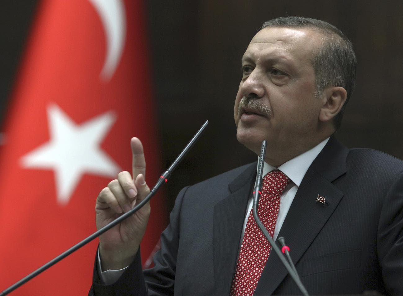 "Fasiszta diktátornak" titulálták a török elnököt