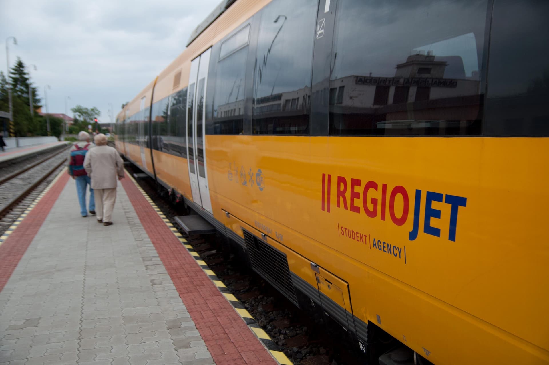 Bombafenyegetés miatt leállították a RegioJet és a Leo Express cseh vonatait!
