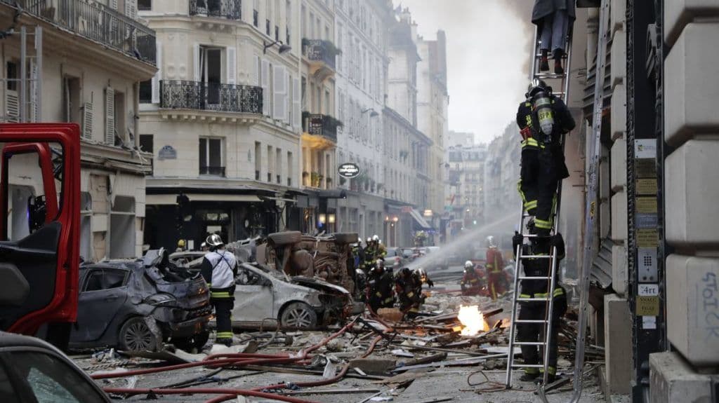 Négyre emelkedett a párizsi gázrobbanás halottjainak száma