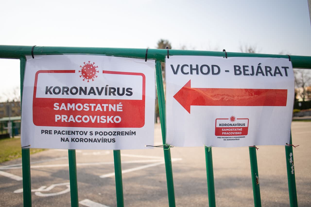 Alig van új fertőzött a Dunaszerdahelyi és a Komáromi járásban, a Galántaiban egyet sem találtak