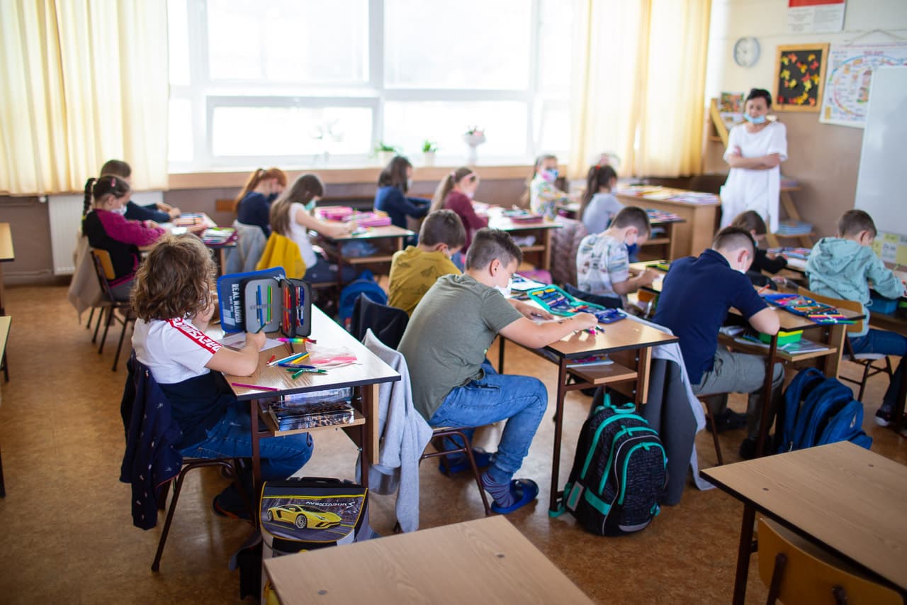 Az OĽaNO nem politikai, hanem szakmai kérdésnek tartja az iskolák megnyitását