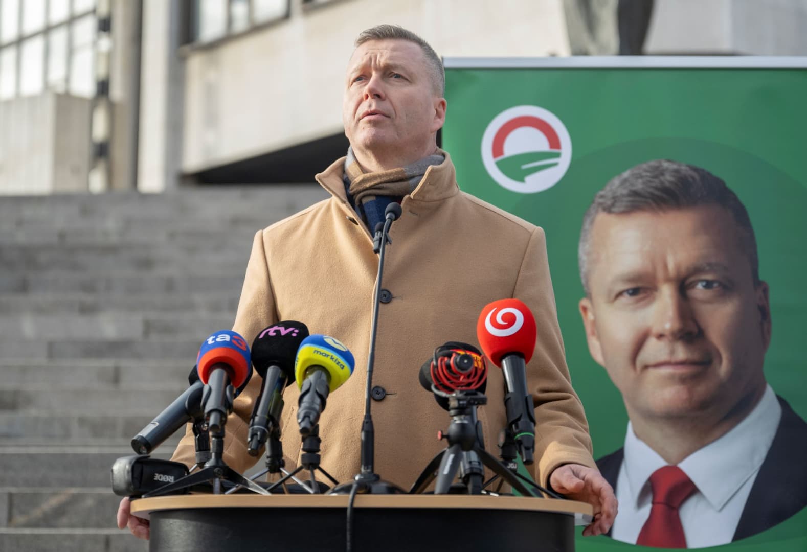 Forró a szlovákiai magyarság erejét, önbizalmát mérné választási eredményével, de négy százalékkal már elégedett lenne