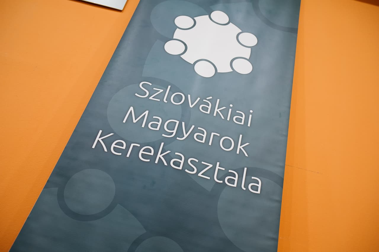A Szlovákiai Magyarok Kerekasztala szlovákiai magyar össztársadalmi megbeszélést kezdeményez