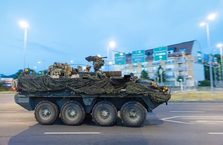 Amerikai harckocsik haladtak át Győrön