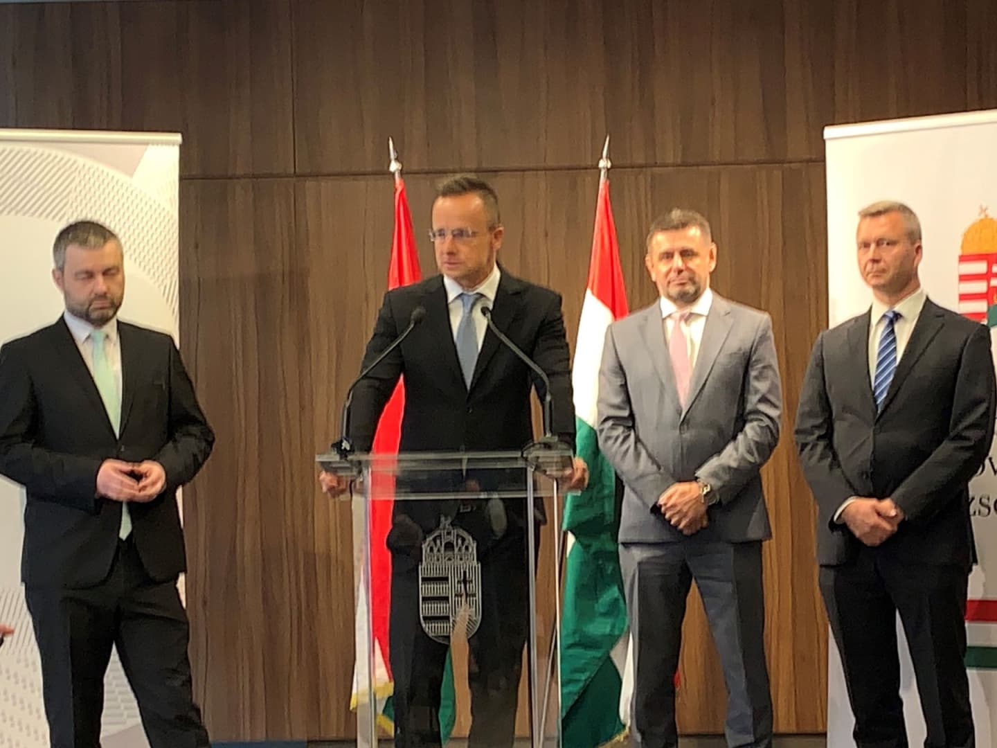 Magyarország nem zárja el a pénzcsapot, mondta Szijjártó a Szövetség vezetőinek