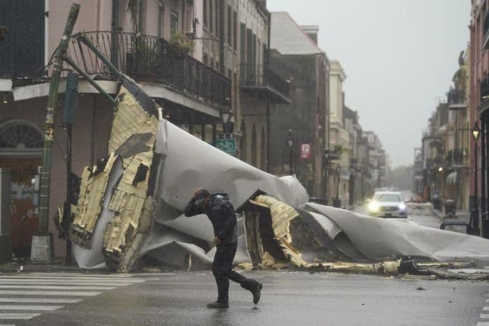 Biden katasztrófa sújtotta állammá nyilvánította Louisianát az Ida hurrikán pusztítása miatt