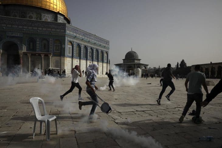 Összecsapások törtek ki az Al-Aksza mecsetnél Jeruzsálemben
