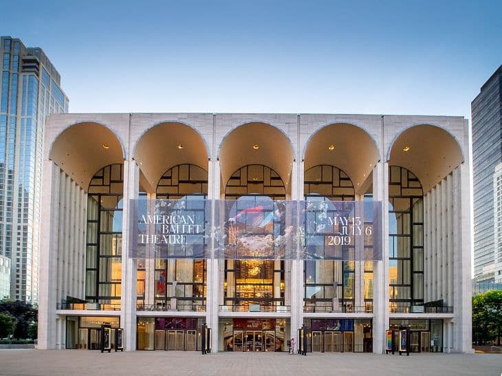 Szilveszterkor kezdi az új évadott a New York-i Metropolitan Opera