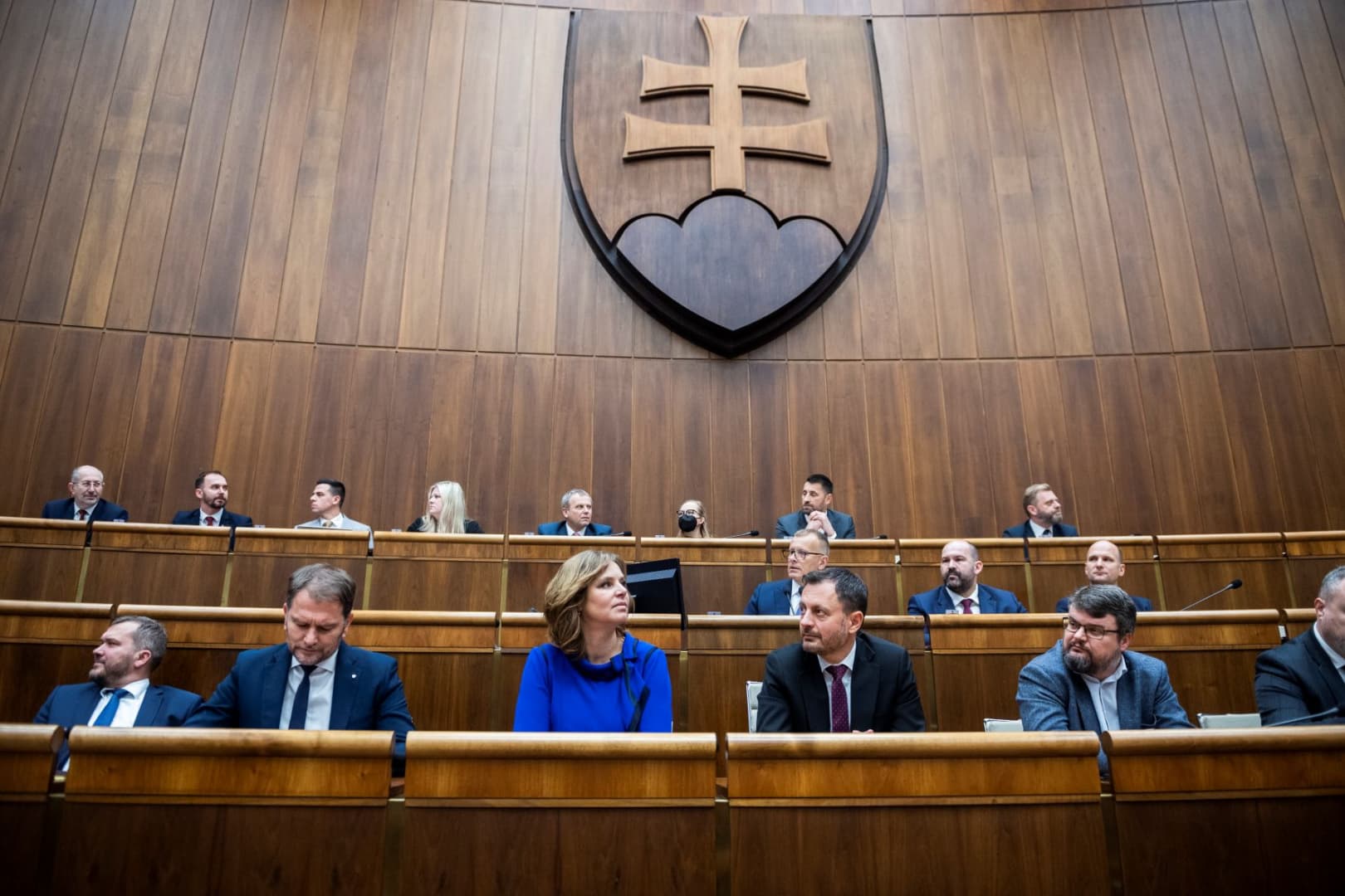 Megbukott a Heger-kormány, a parlament megszavazta az SaS bizalmatlansági indítványát