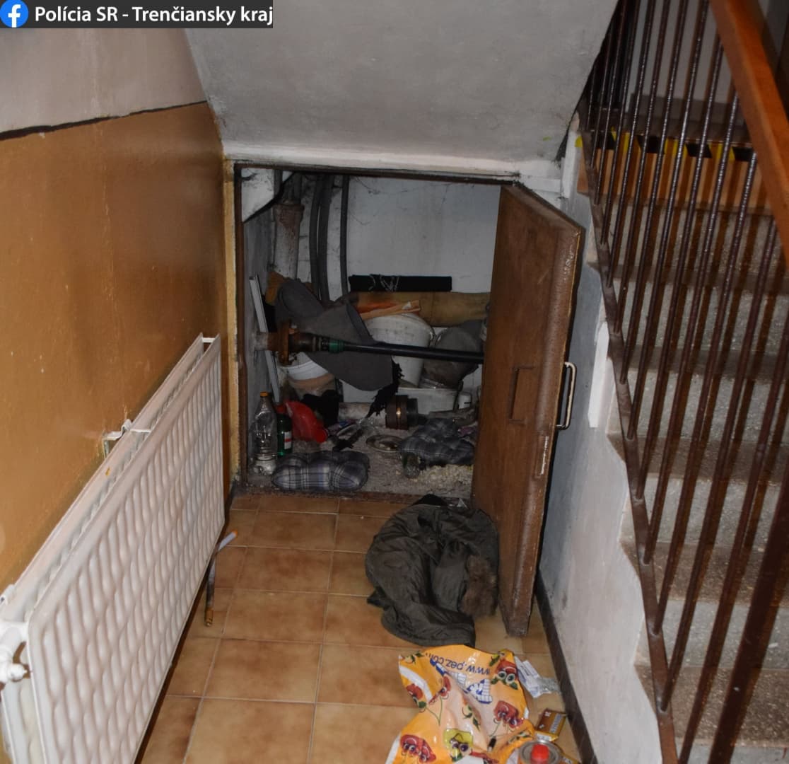 Droglabort üzemeltetett a lépcsők alatt egy fickó, majdnem felrobbantotta a lakóházat