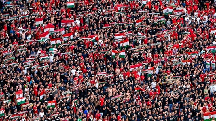 Három zárt kapus mérkőzéssel büntette a magyarokat az UEFA