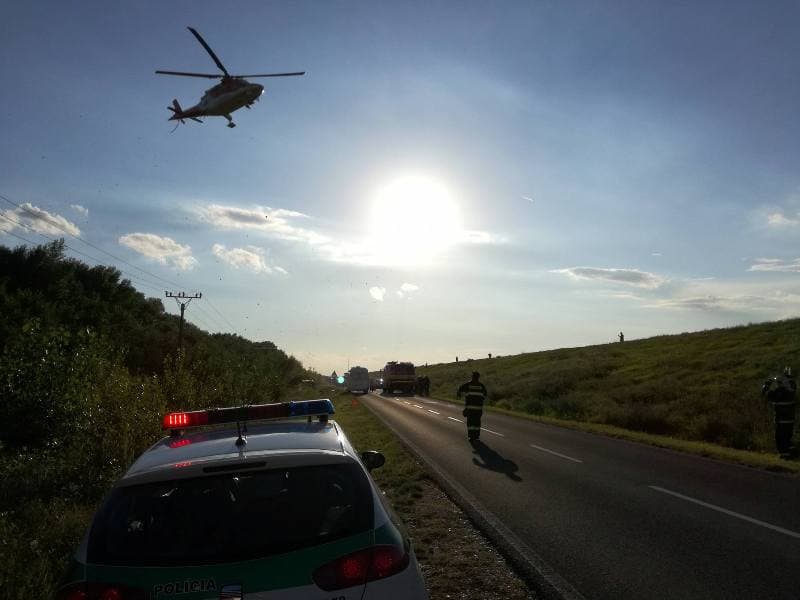 Súlyos baleset Vajkánál - mentőhelikopterrel szállítottak kórházba egy gyereket