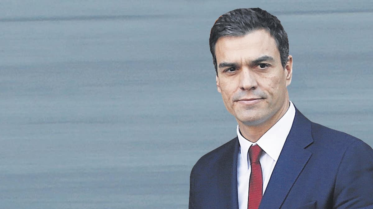 Letette hivatali esküjét az új spanyol miniszterelnök