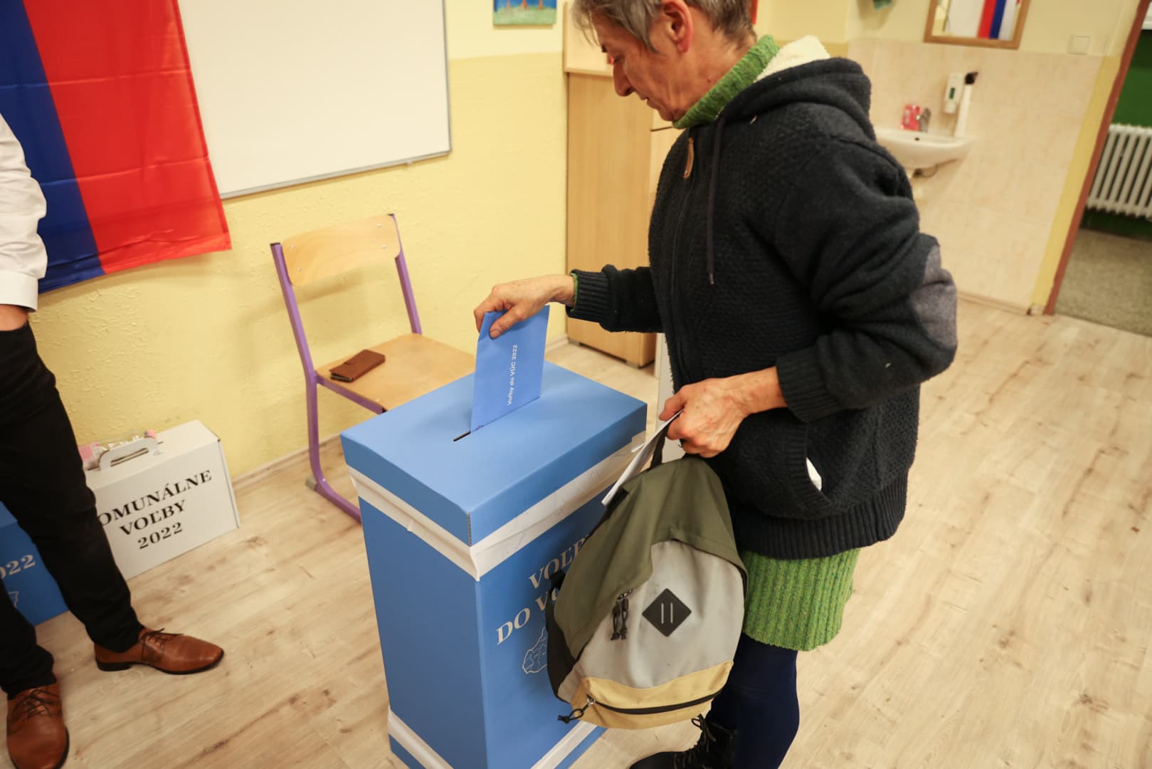 Választások 2022: Akadt, aki 15 percig ült a szavazófülkében Dunaszerdahelyen