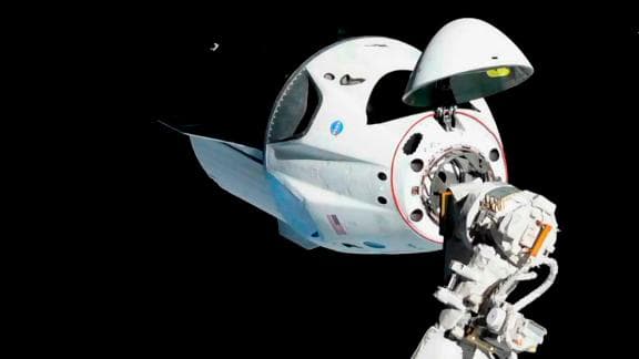 Megnevezeték a Crew Dragon első orosz űrhajósát