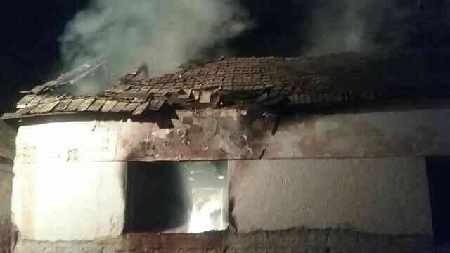 BORZALOM: Teljesen leégett a családi ház, megsérült egy gyerek is