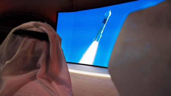 Elindult a világűrbe az első arab Mars-misszió - VIDEÓ