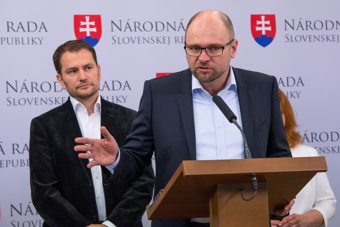 Az ellenzék szerint Saková jelölése a polgárok kigúnyolása