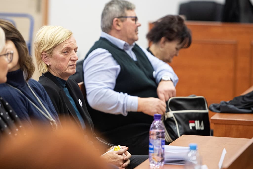 „Politikai gyilkosság volt” - Zlatica Kušnírovát kihallgatta a bíróság
