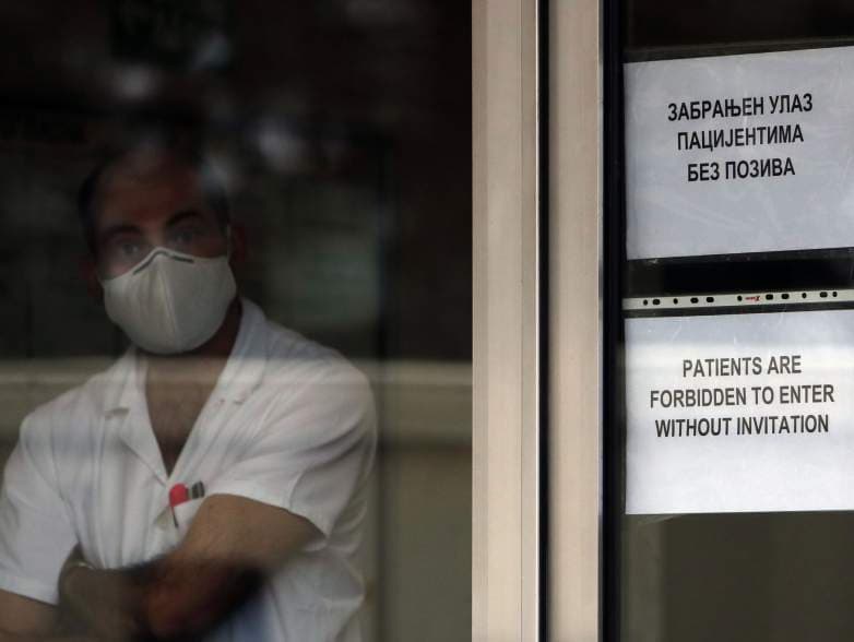 Koronavírus - A szakértők szerint Szerbiában a jövő hétre megduplázódik az új fertőzöttek száma