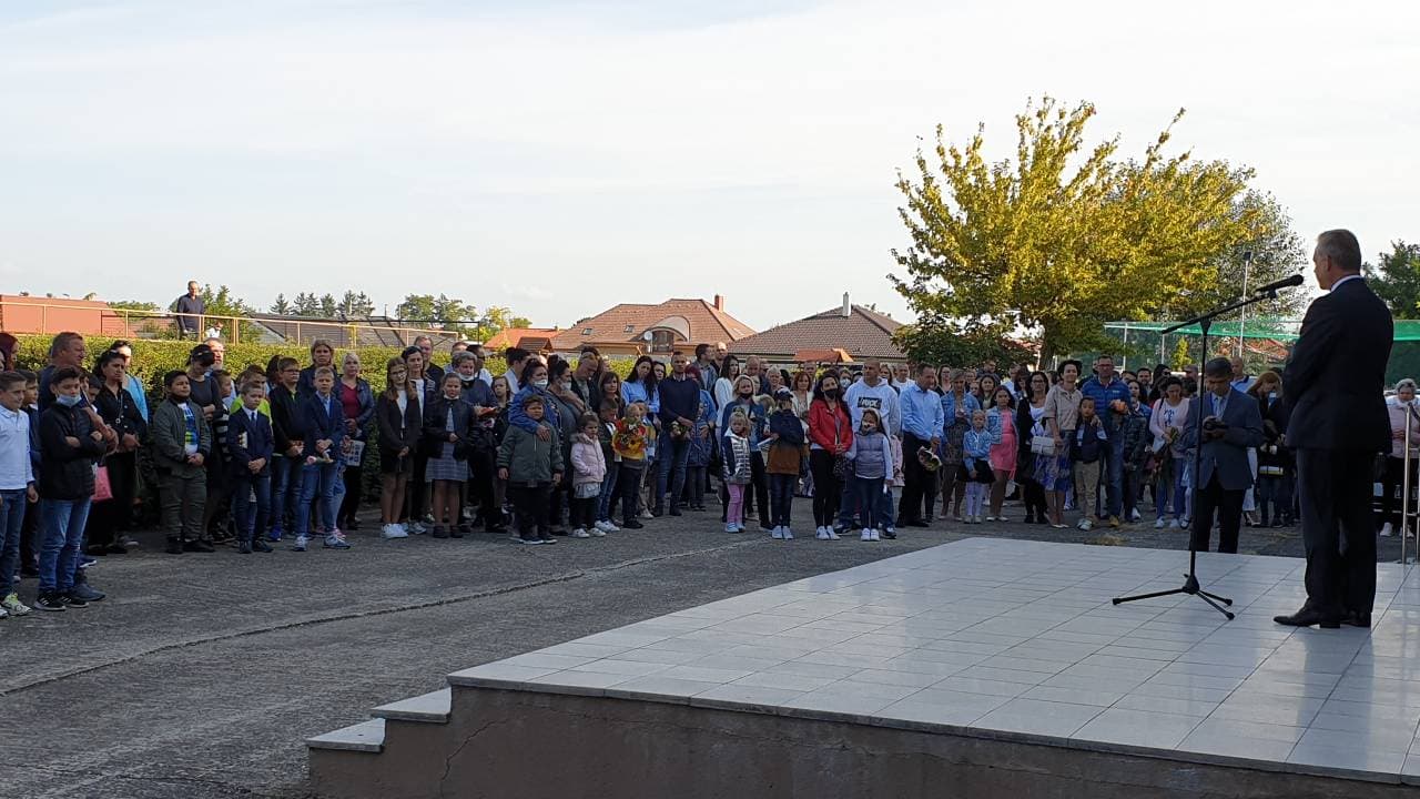 Közel 750 tanulóval a dunaszerdahelyi Szabó Gyula Alapiskola is megnyitotta kapuit