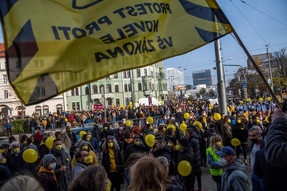 Az egyetemek szabadságáért tüntettek Pozsonyban