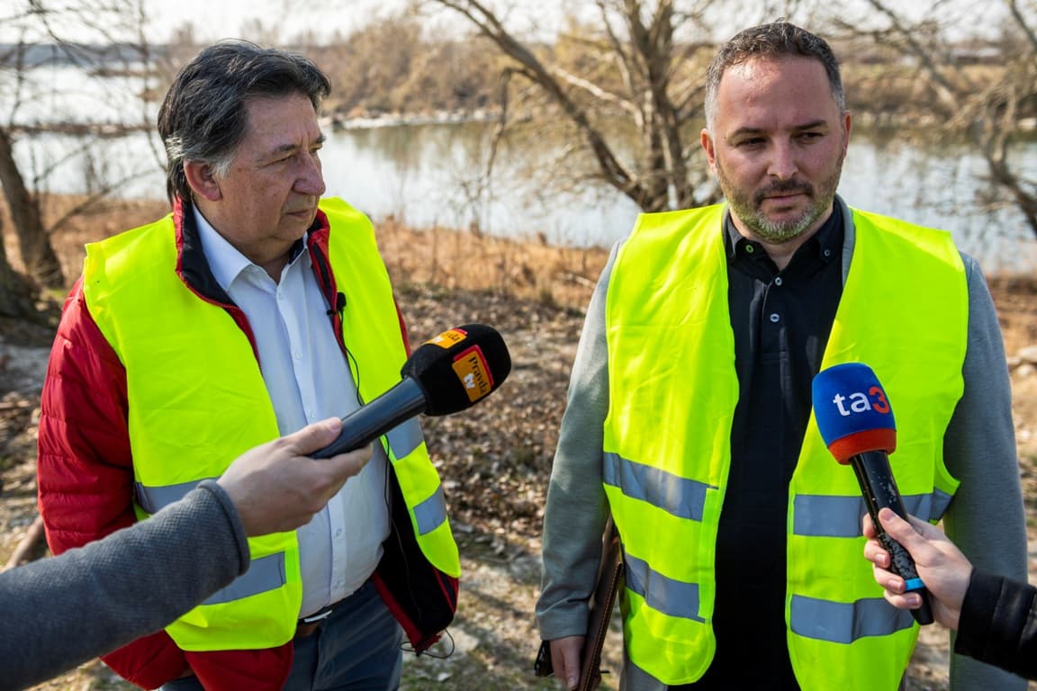 Az illegális szemétlerakatok felszámolásáról beszélt Dunacsúnon a környezetvédelmi miniszter