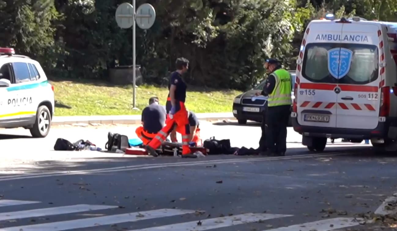 TRAGÉDIA: 20 métert repült és meghalt a fiatal nő, akit a zebrán ütött el egy Volvo