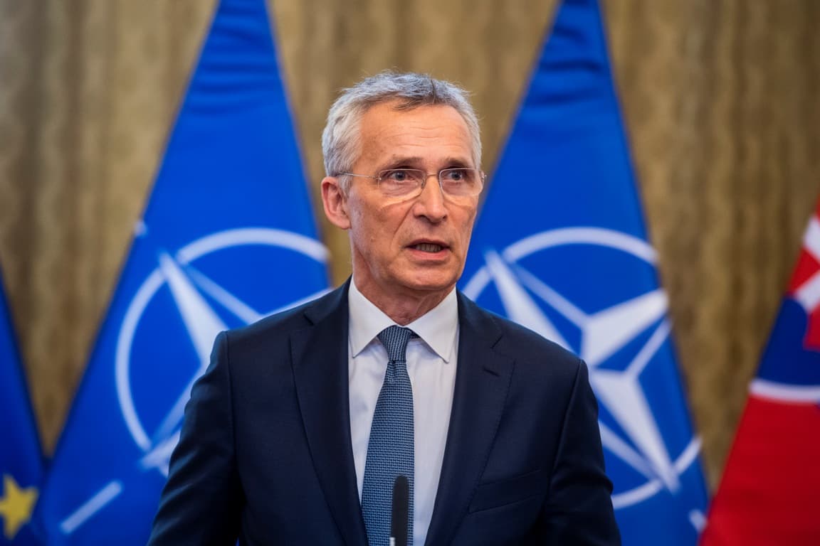 Stoltenberg reagált Ficóék idétlen kijelentéseire a NATO-ról