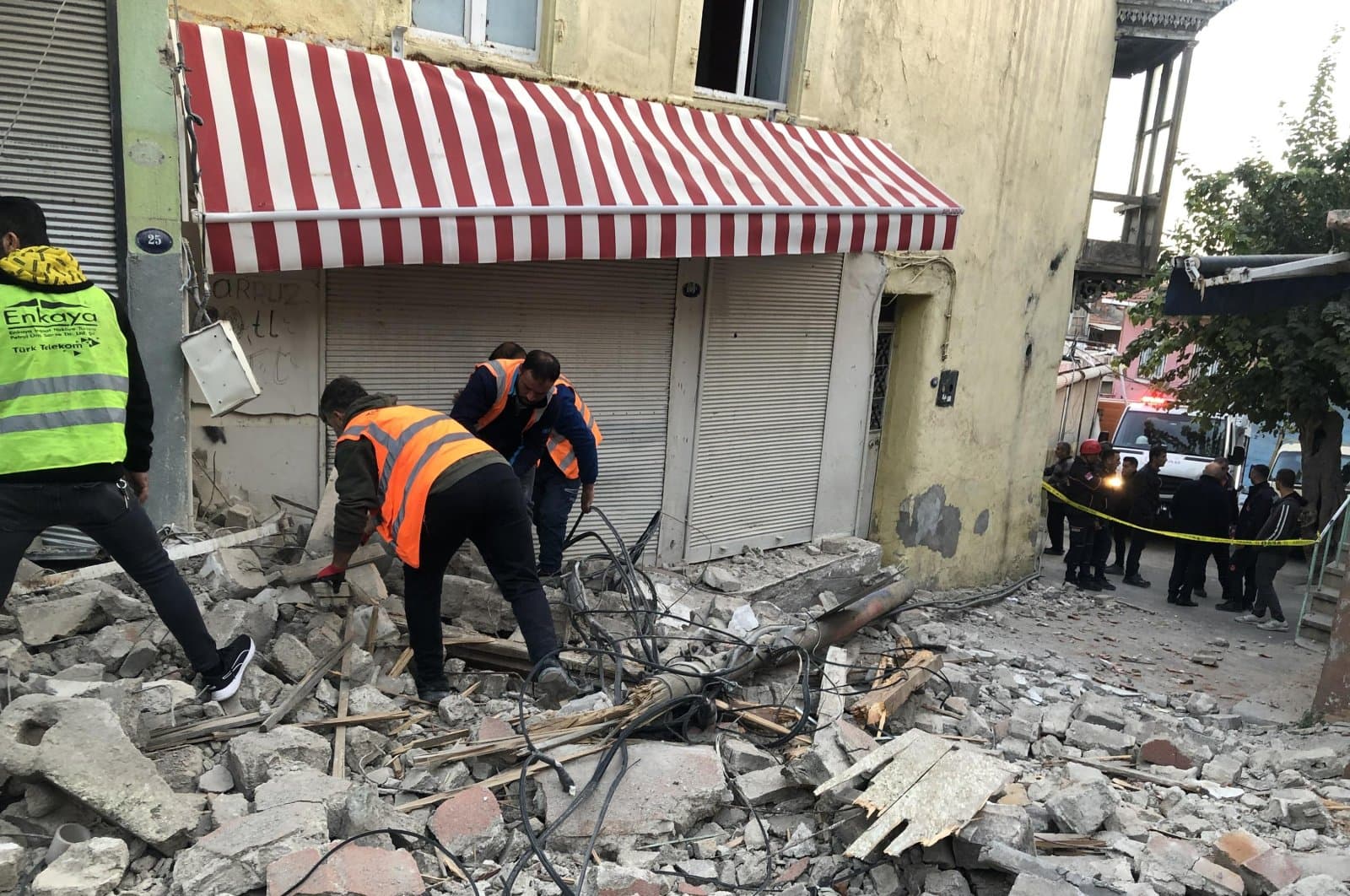 Földrengés rázta meg Törökországot, pánikot okozott a lakosság körében