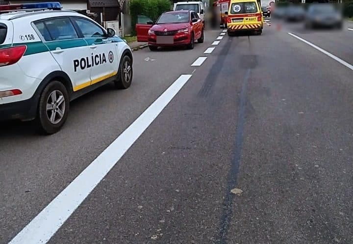 Súlyos baleset: két nőt gázolt el a zebrán a Škoda