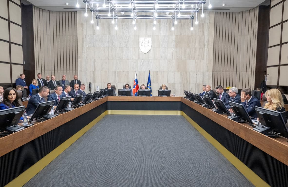 Jön a szlovák-ukrán kormányülés, Fico közös bejelentést tesz ukrán kollégájával