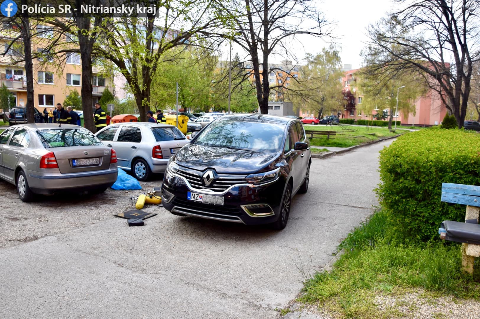 Parkolóban gázolt el egy férfit a Renault, a helyszínen belehalt sérüléseibe
