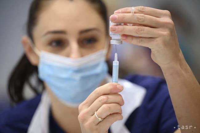 Engedélyezte a Novavax vakcinájának uniós forgalmazását az Európai Bizottság