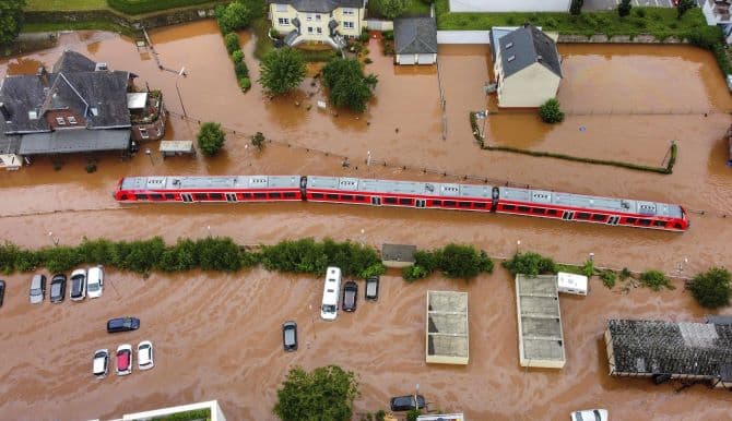A szélsőséges európai esőzések a klímaváltozás következményei lehetnek